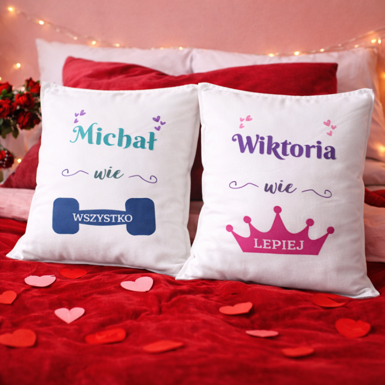 personalizowane-poduszki-dla-pary-z-imionami.png